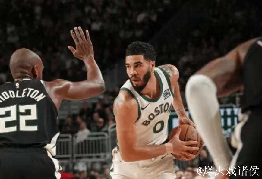 塔图姆34+10助绿军险胜雄鹿豪取3连胜,76人击败魔术延续强势 塔图姆34+10助绿军险胜雄鹿豪取3连胜,76人击败魔术延续强势